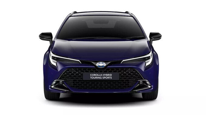 Toyota Corolla 2.0 Hybrid 178 Design 5dr CVT Hybrid Estate - Image 3